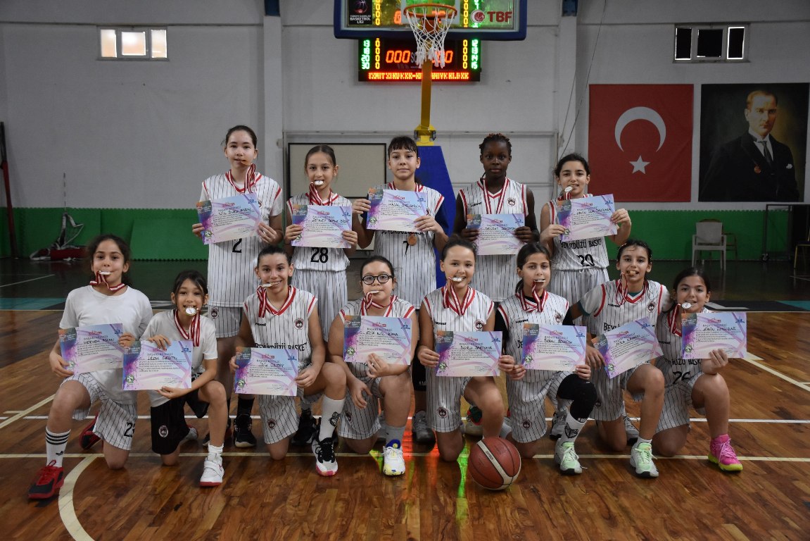 Geleceğin yıldızları Güre’de mücadele etti (10)