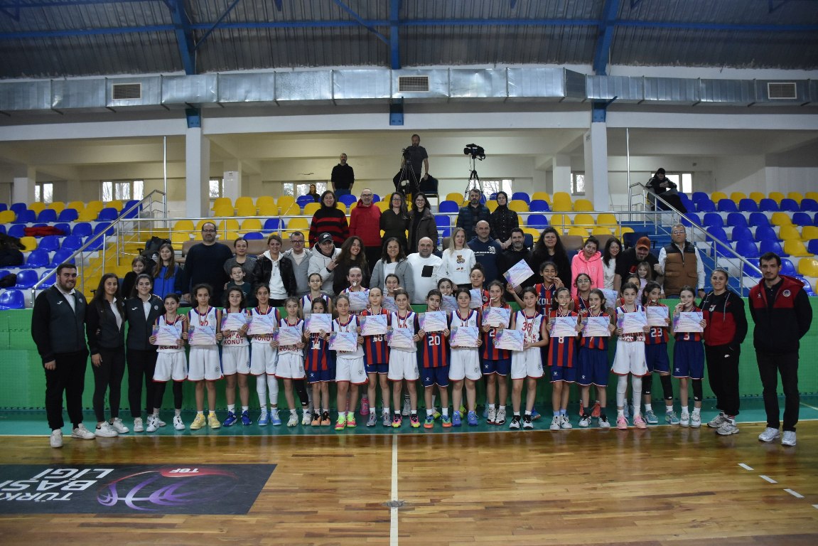 Geleceğin yıldızları Güre’de mücadele etti (8)