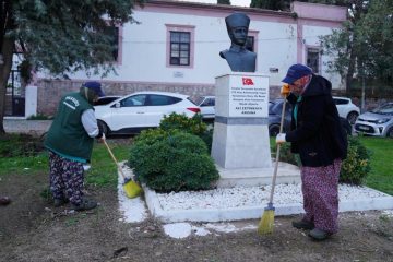 02-1-360x240 Ayvalık Belediyesi Bahar Hazırlıklarını Hızlandırdı