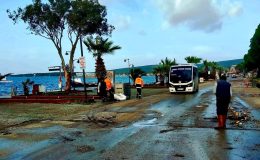 Ayvalık’ta Lodos Alarmı: Ekipler Hasar Tespitinde