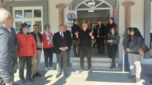 1-1-587x330 EDFOD 11. Yıl Karma Fotoğraf Sergisi Edremit'te Açıld