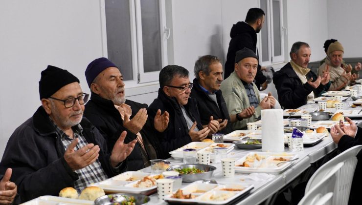 Altıeylül’de Taşpınar’da İlk İftar Buluşması