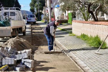 1-2-360x240 Burhaniye Belediyesi Fen İşleri Çalışmalarına Hız Verdi