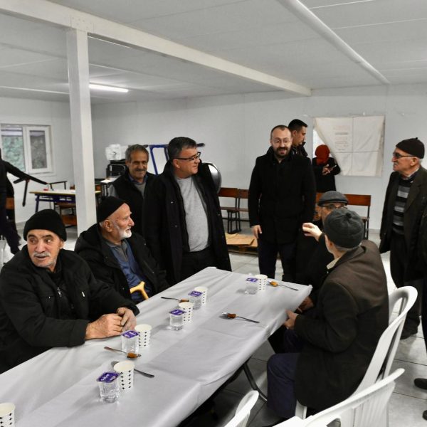 1-6-1-600x600 Altıeylül’de Taşpınar’da İlk İftar Buluşması