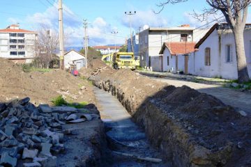 10-5-360x240 Burhaniye Belediyesi Fen İşleri Çalışmalarına Hız Verdi