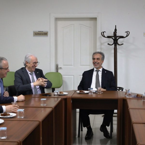 1771480029_EIB_0506-600x600 Ege İhracatçısına Kalite Kalkanı Yatırımı