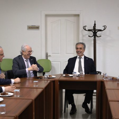 1771480032_EIB_0507-450x450 Ege İhracatçısına Kalite Kalkanı Yatırımı