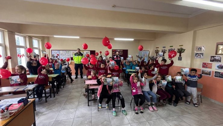 Balıkesir’de Okul Çevreleri ve Servis Araçları Denetlendi