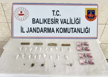 3-8-460x330 Balıkesir’de 52 Adrese Narkotik Operasyonu