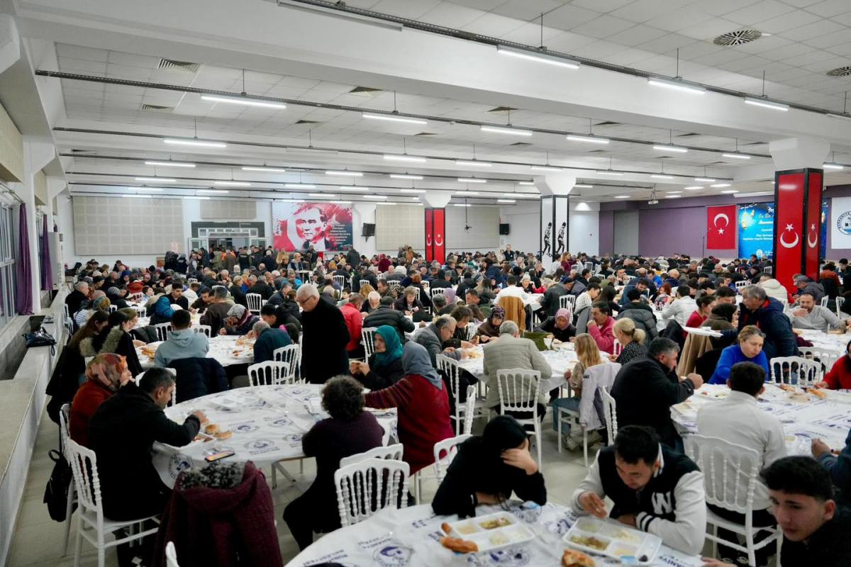 4-10 Burhaniye’de Ramazan Bereketi: Dev Sosyal Destek Hamlesi