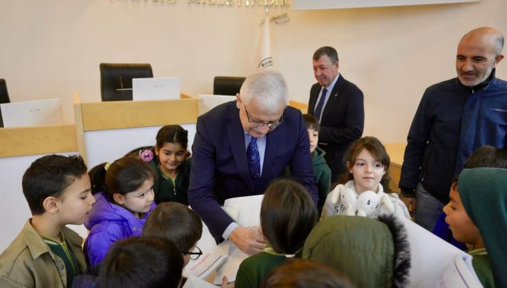 Ali Kemal Deveciler Öğrencilerle Buluştu