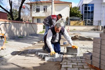 6-1-360x240 Burhaniye Belediyesi Fen İşleri Çalışmalarına Hız Verdi