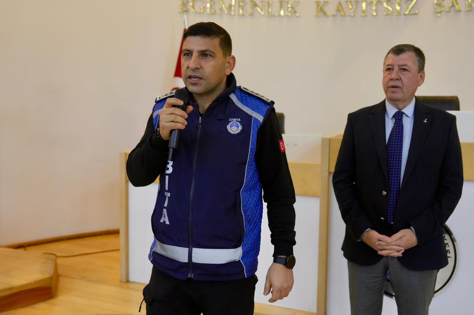 8-6 Ali Kemal Deveciler Öğrencilerle Buluştu