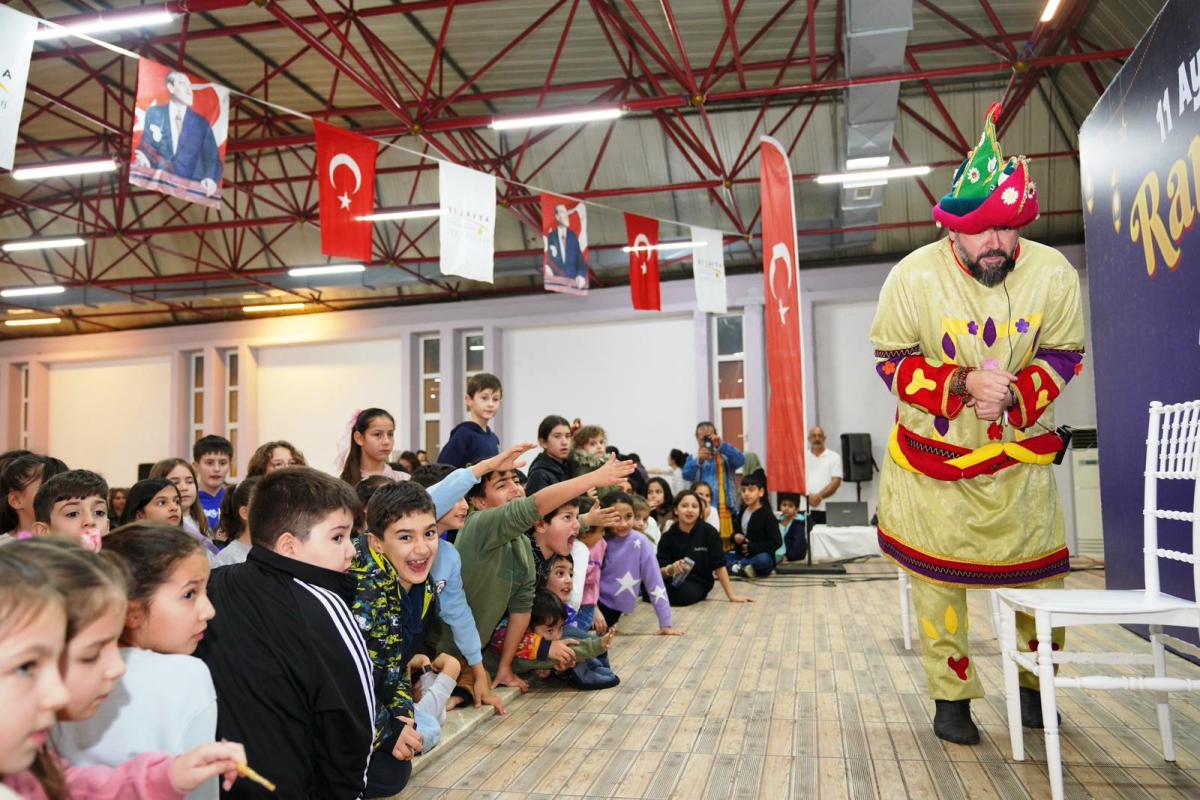 ALTINOVADA-RAMAZAN-COSKUSU-10 Altınova'da Ramazan Coşkusu: Ayvalık'ta Eğlence Dolu Gece