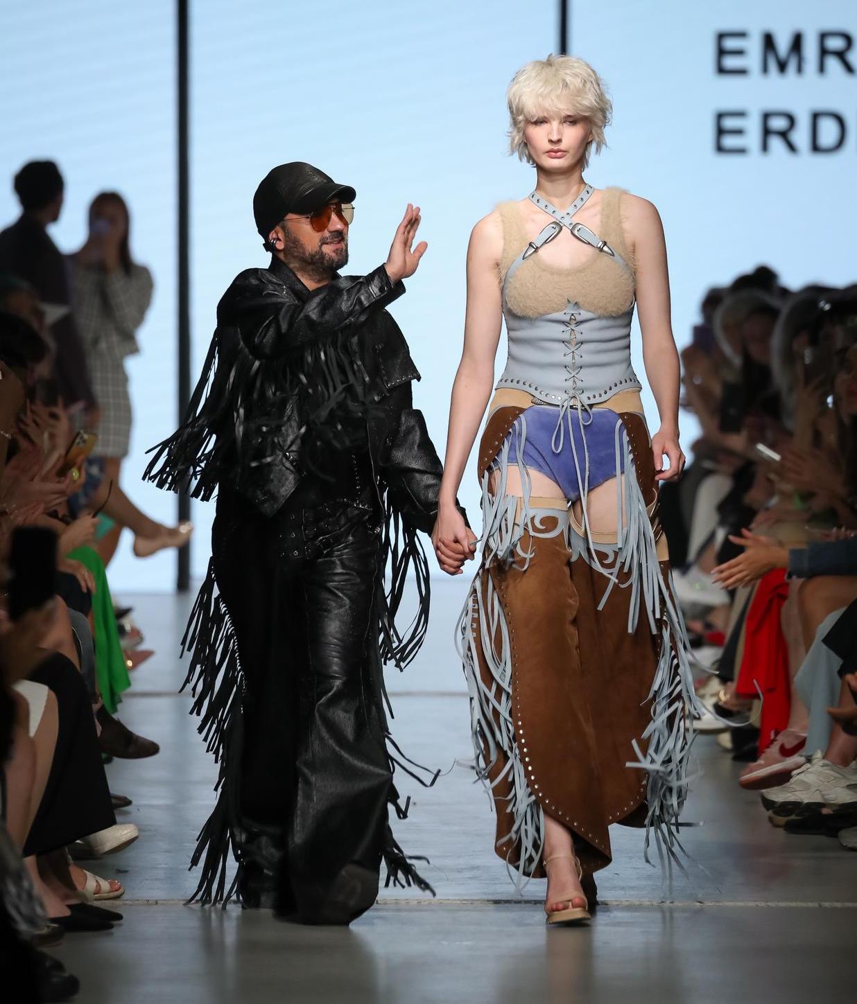 NO-APOLOGIES-2 Emre Erdemoğlu’ndan NO APOLOGIES Çıkışı