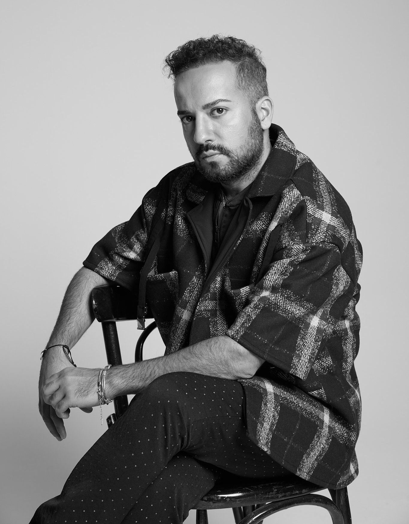 NO-APOLOGIES-4 Emre Erdemoğlu’ndan NO APOLOGIES Çıkışı