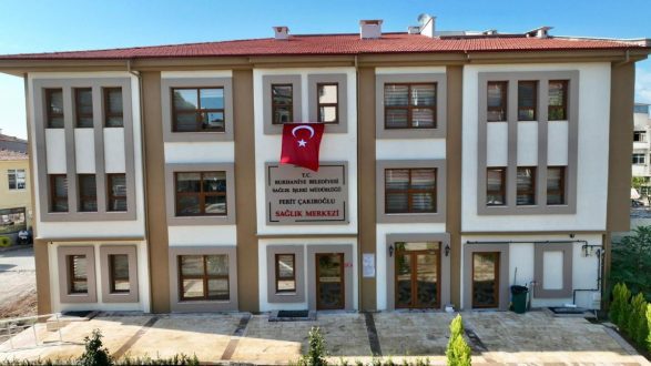 Saglik-Devrimi-4-587x330 Burhaniye’de Sağlık Devrimi: Ali Kemal Deveciler ile Kesintisiz Hizmet