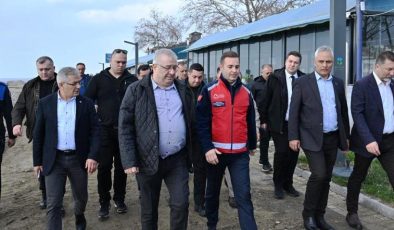 Ahmet Akın Lodosun Vurduğu Körfez’de Sahada