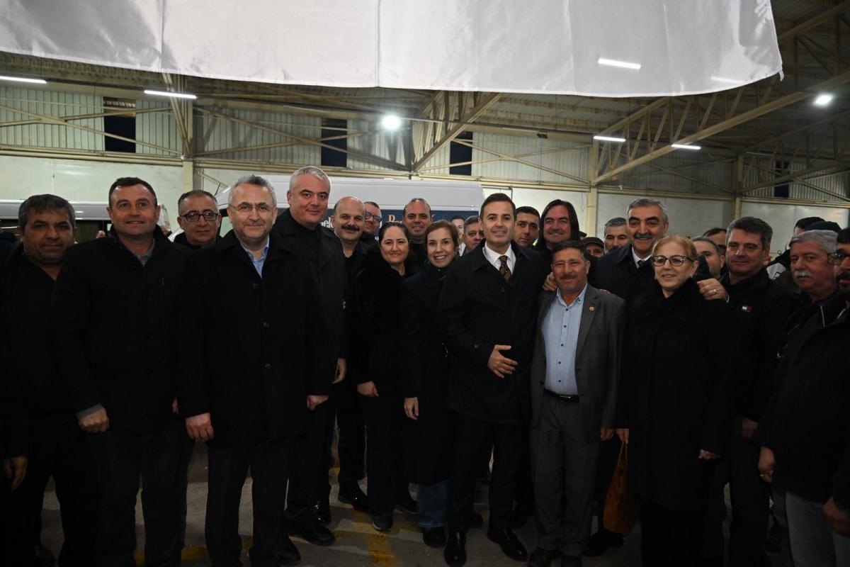 ahmet_akin_susurluklu_hemsehrileriyle_ayni_sofrada_bulustu_5 Ahmet Akın Susurluk'ta Hemşehrileriyle İftar Sofrasında