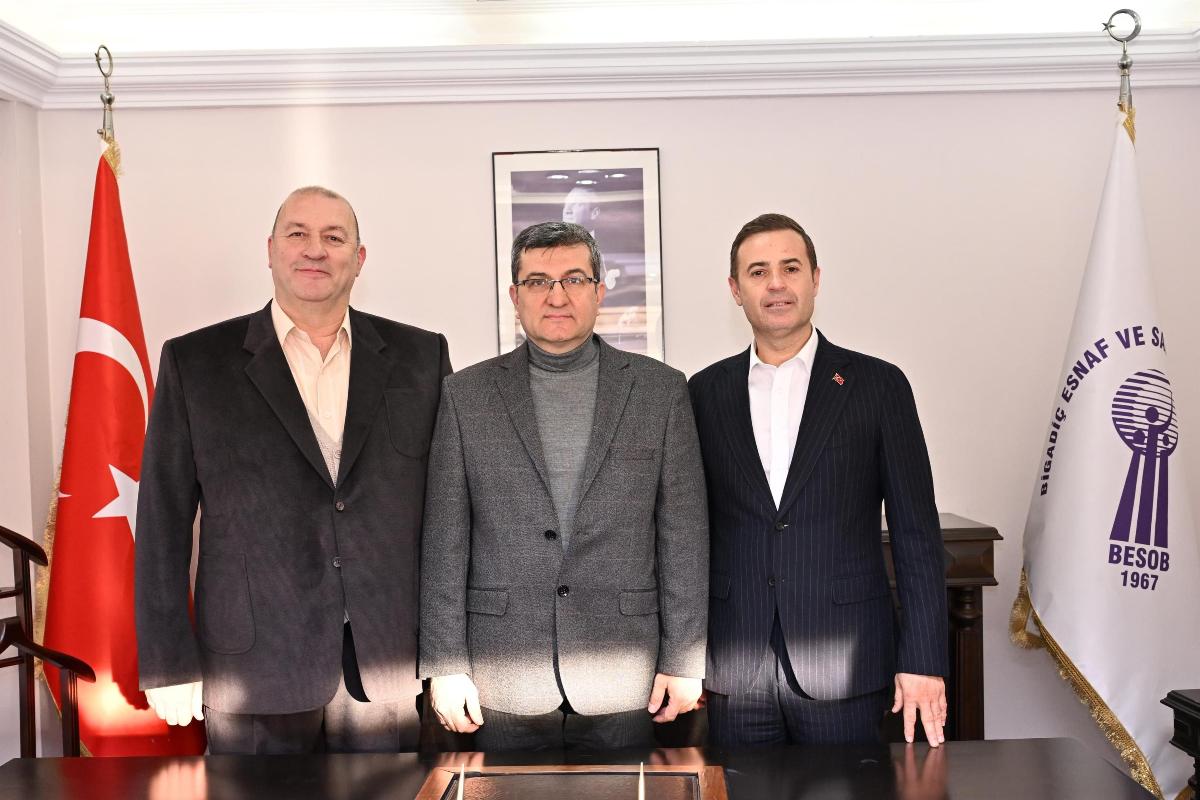 akin_bigadiclilerle_iftar_sofrasinda_bulustu_11 Ahmet Akın Bigadiç’te İftar Sofrasında