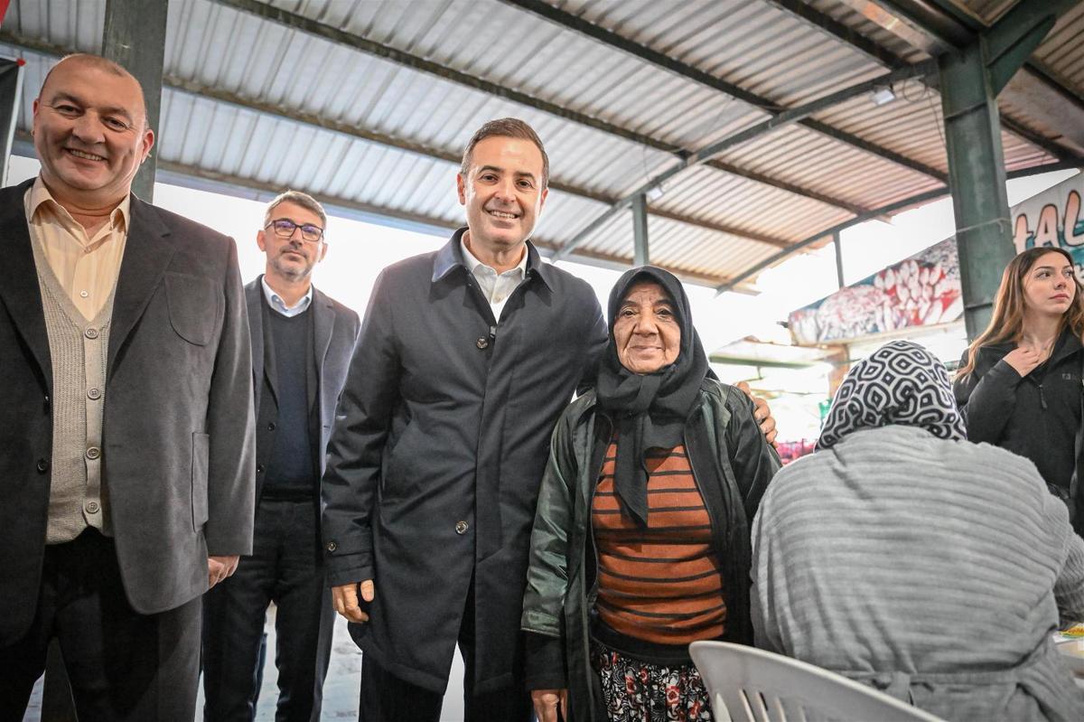 akin_bigadiclilerle_iftar_sofrasinda_bulustu_3 Ahmet Akın Bigadiç’te İftar Sofrasında