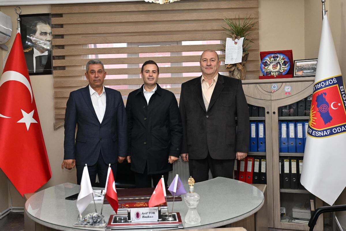 akin_bigadiclilerle_iftar_sofrasinda_bulustu_7 Ahmet Akın Bigadiç’te İftar Sofrasında