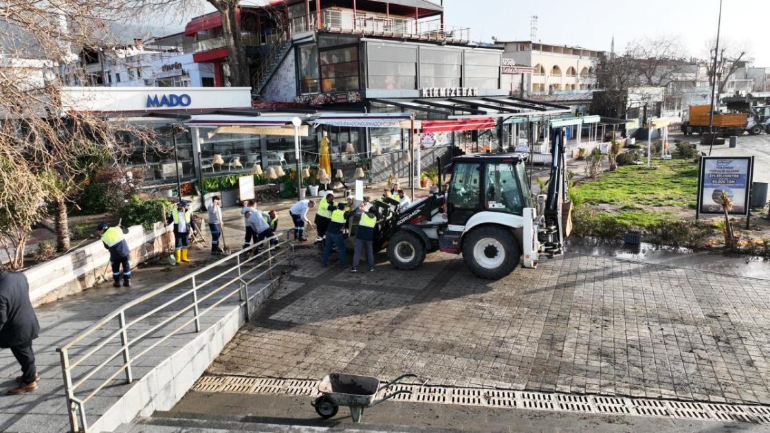 akin_lodosun_vurdugu_korfezde__9-1120x630 Ahmet Akın Lodosun Vurduğu Körfez’de Sahada