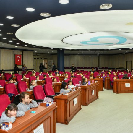 akin_ogrencileri_6.jpeg-450x450 Ahmet Akın öğrencileri belediyede ağırladı