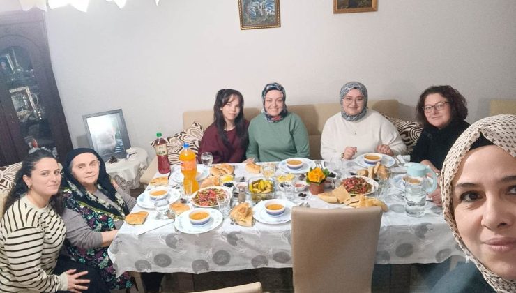 Anahtar Parti Kadın Kolları’ndan Şehit Annesine Anlamlı İftar