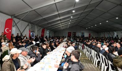 Balıkesir’de İlk İftar Atatürk Parkı’nda