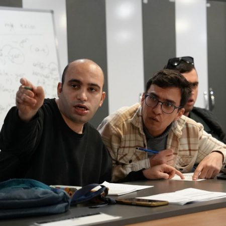 buyuksehir_kent_konseyi_is_birligiyle_ozel_gereksinimli_bireylere_e-kpss_hazirlik_egitimi_donemini__10-Kopyala-450x450 Balıkesir’de e-KPSS Hazırlık Eğitimi Başladı