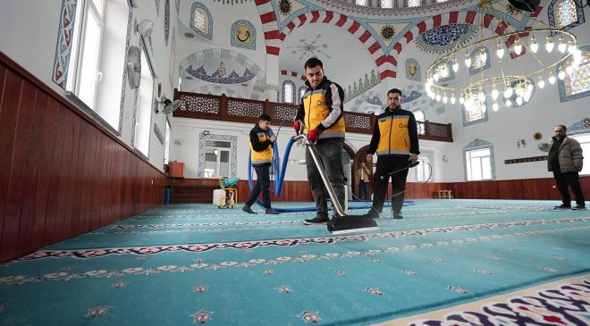 Balıkesir’de Cami Temizliği: Ramazan Öncesi Gül Kokulu Hijyen