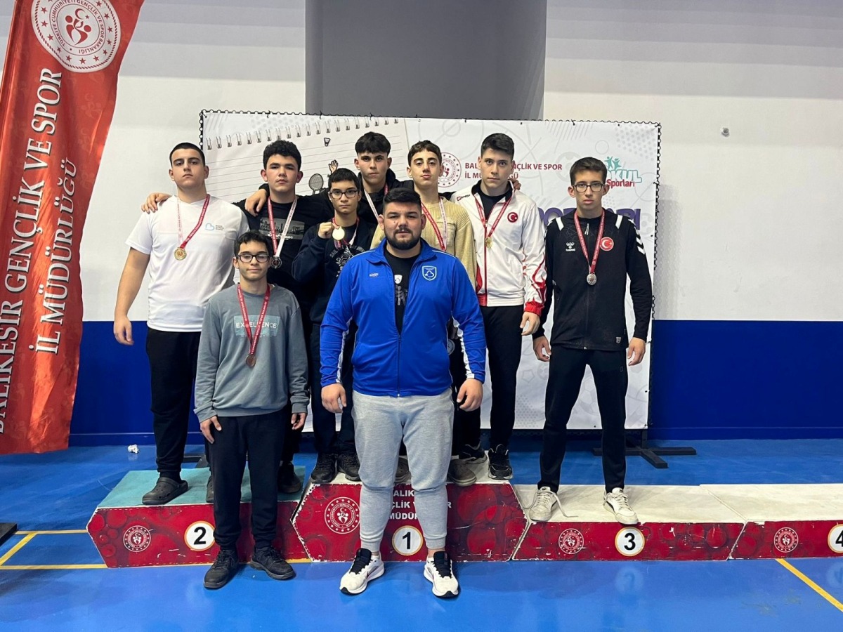 buyuksehirin sporculari gures ve judoda madalyalari topladi 2