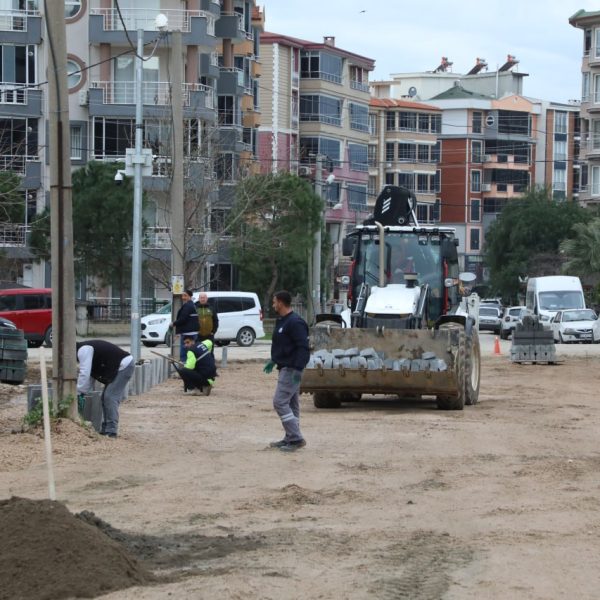 photo_2026-02-20_16-08-29-600x600 Edremit’te Yol Atağı: Ertaş Sahada İncelemede