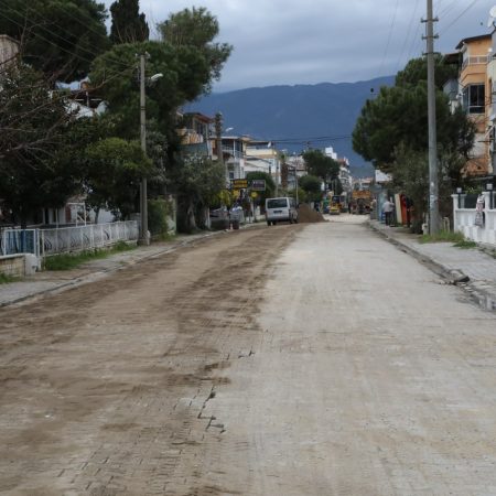 photo_2026-02-20_16-08-36-450x450 Edremit’te Yol Atağı: Ertaş Sahada İncelemede