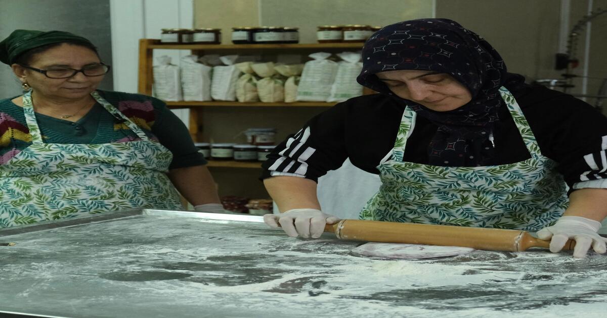 07-1 Ayvalık Belediyesi Kooperatifi'nden Sofralara Kadın Emeği