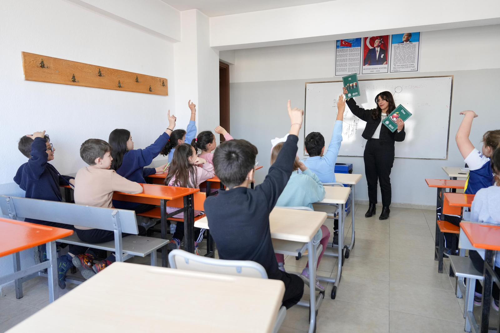 1-12 BURHANİYE BELEDİYESİ ÇEVREYE DUYARLI NESİLLER YETİŞTİRİYOR