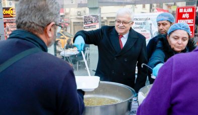 Burhaniye’de Kadir Gecesi’nde 4 Bin Kişilik İftar