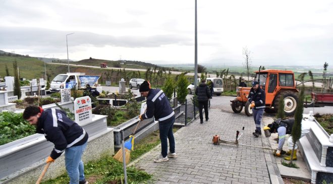 Altıeylül’de Mezarlıklarda Bayram Öncesi Temizlik Seferberliği