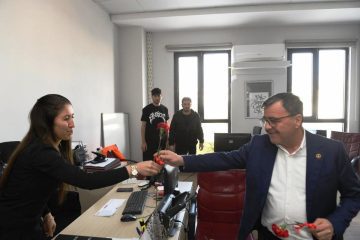 1-6-360x240 Altıeylül'de 8 Mart Mesaisi: Başkan Şehirli'den Kadınlara Ziyaret