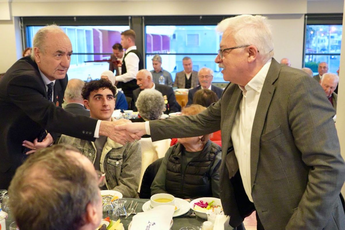 11-5 Burhaniye’de Şehit Aileleri ve Gazilere İftar