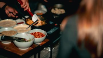 1772516469__Qb2p8Of-360x203 Türk Lezzetleri Dallas’ta Büyük İlgi Gördü