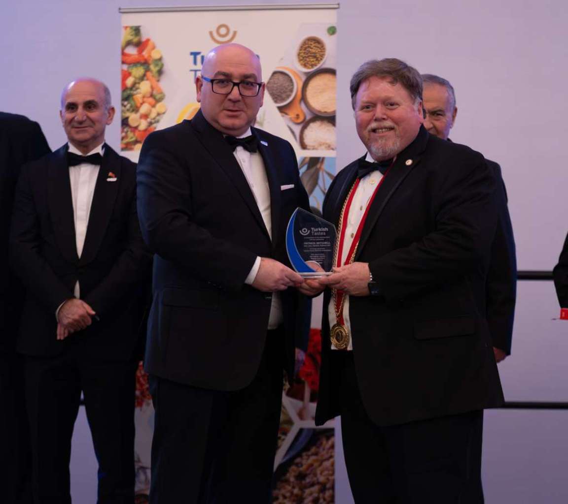 1772516471_WhatsApp_Image_2026_03_02_at_14.43.462 Türk Lezzetleri Dallas’ta Büyük İlgi Gördü