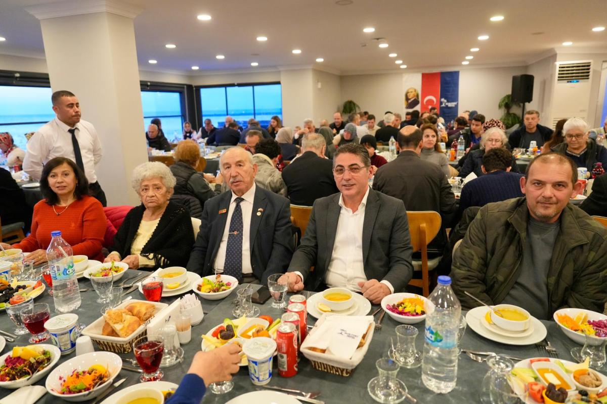 19-1 Burhaniye’de Şehit Aileleri ve Gazilere İftar