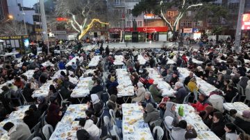 2-5-360x203 Burhaniye’de Kadir Gecesi’nde 4 Bin Kişilik İftar