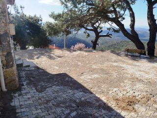 Burhaniye-Belediyesi-Fen-Isleri-12-320x240 Burhaniye Belediyesi Fen İşleri Sahada: Yol ve Altyapı Hamlesi