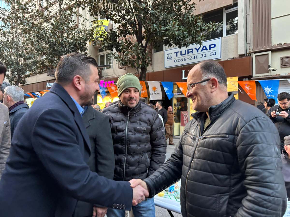 IMG-20260314-WA0277 Balıkesir’de Tarihi An! 10 Bin Kişi Aynı Sofrada Toplandı, Ortaya Çıkan Görüntü Herkesi Duygulandırdı