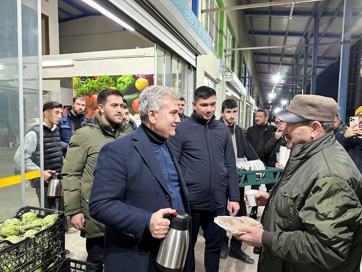 IMG_0133 Mustafa Canbey’den Sahurda Hal Esnafına Ziyaret
