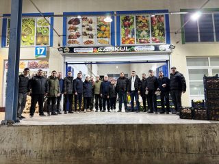 IMG_2906-320x240 Mustafa Canbey’den Sahurda Hal Esnafına Ziyaret