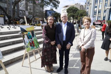 KADIN-GOZUYLE-EMEK-5-360x240 Burhaniye'de "Kadın Gözüyle Emek" Sergisi Kapılarını Açtı